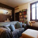 Appartamento Primopiano - Cenisio 37 *