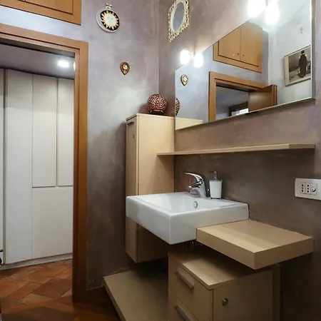 Apartment Primopiano - Cenisio 37 Milan